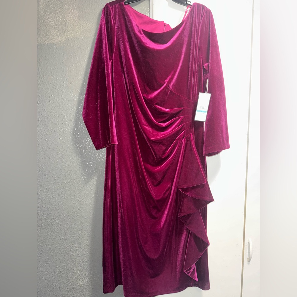 Jessica Howard Fuchsia Velvet Midi Dress Size 16 NWT